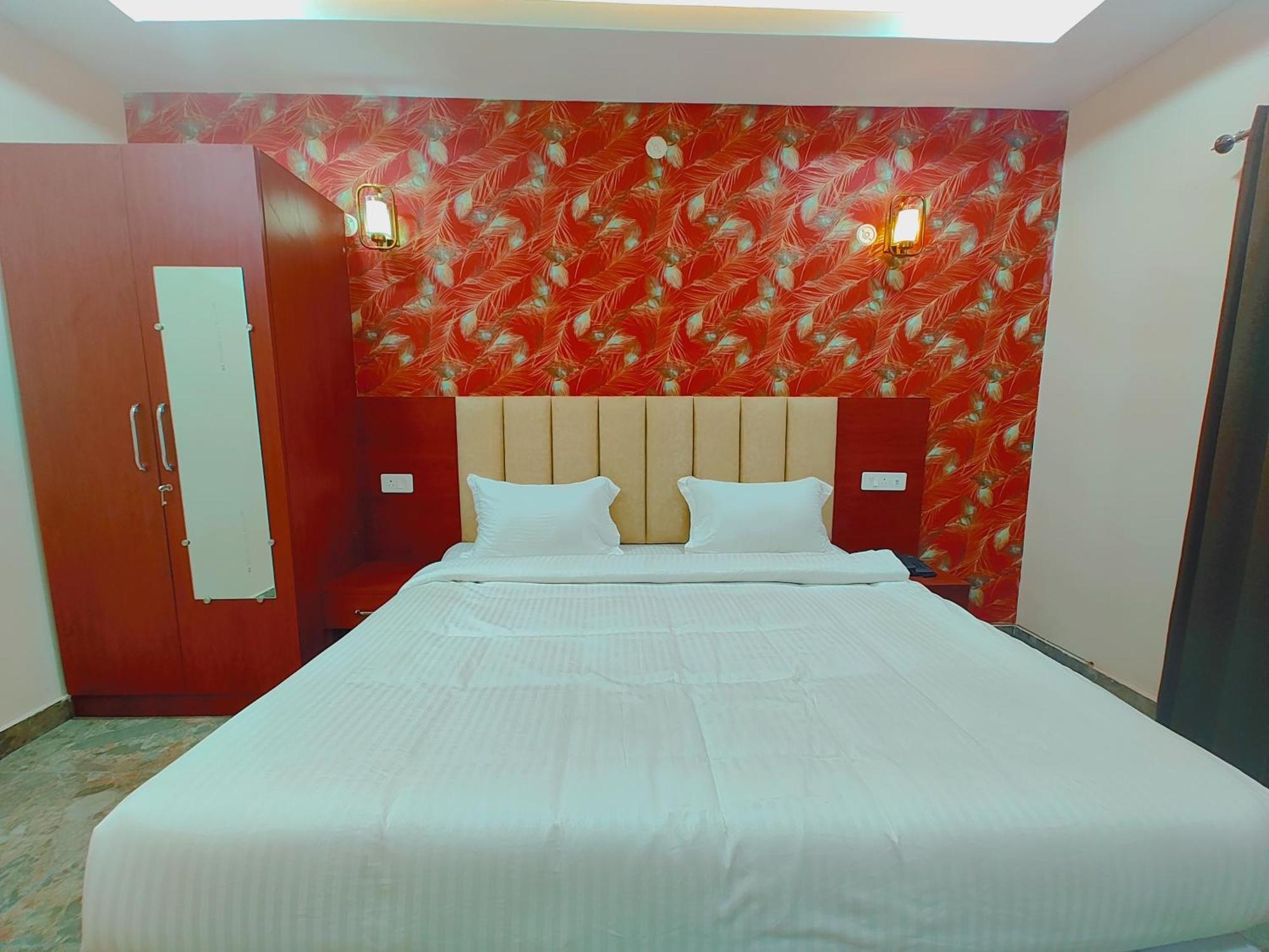 Awadh Samrat Resort Ayodhya Ngoại thất bức ảnh