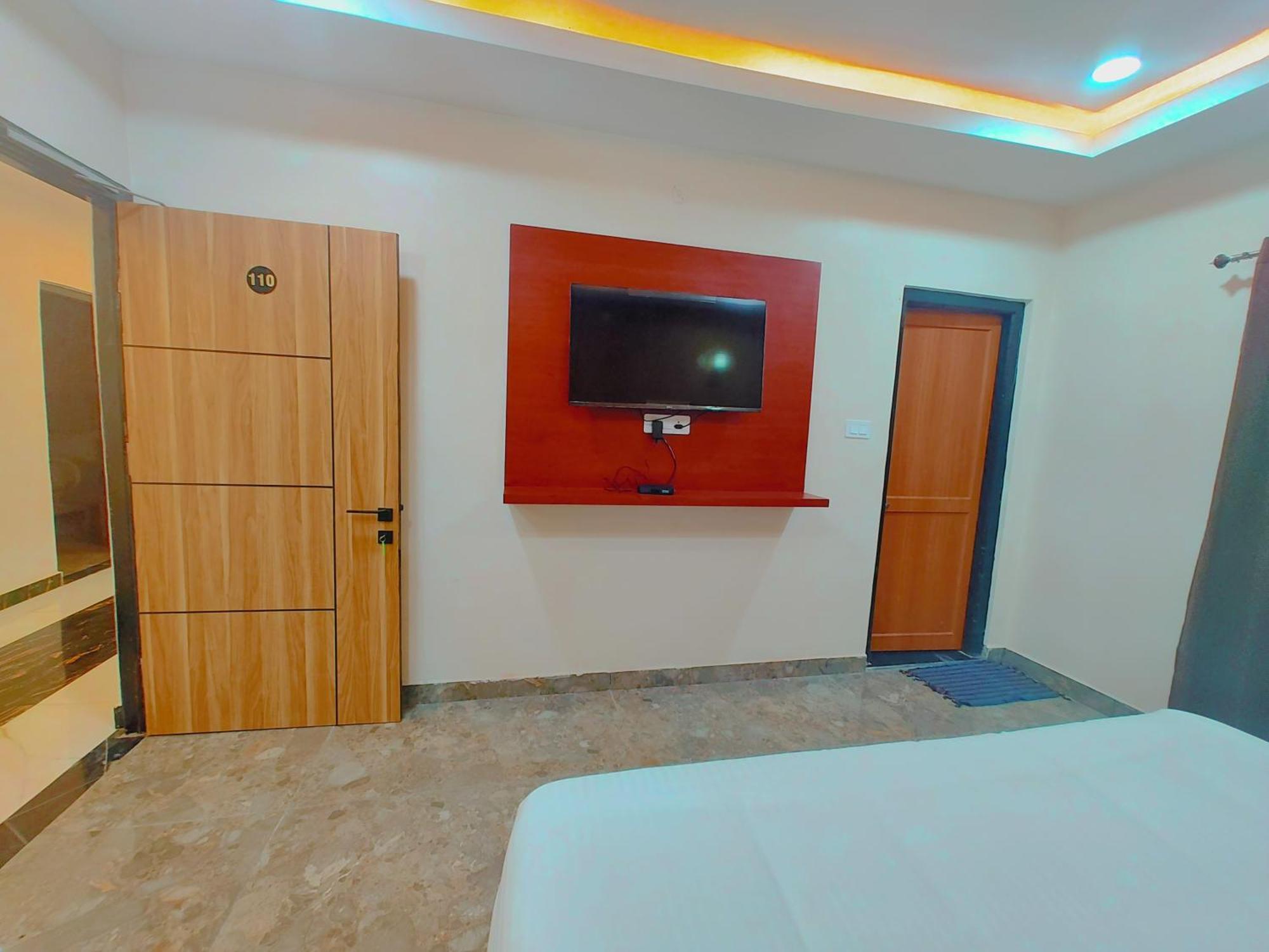 Awadh Samrat Resort Ayodhya Ngoại thất bức ảnh